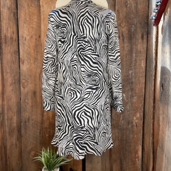 ABS by Allen Schwartz Vintage Zebra Print Shift Dress - Size 6 - Picture 13 of 15